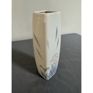 Vintage Iris Vase Made In Japan White W/pink Flowers, Blue Leaves‎ 10 In High